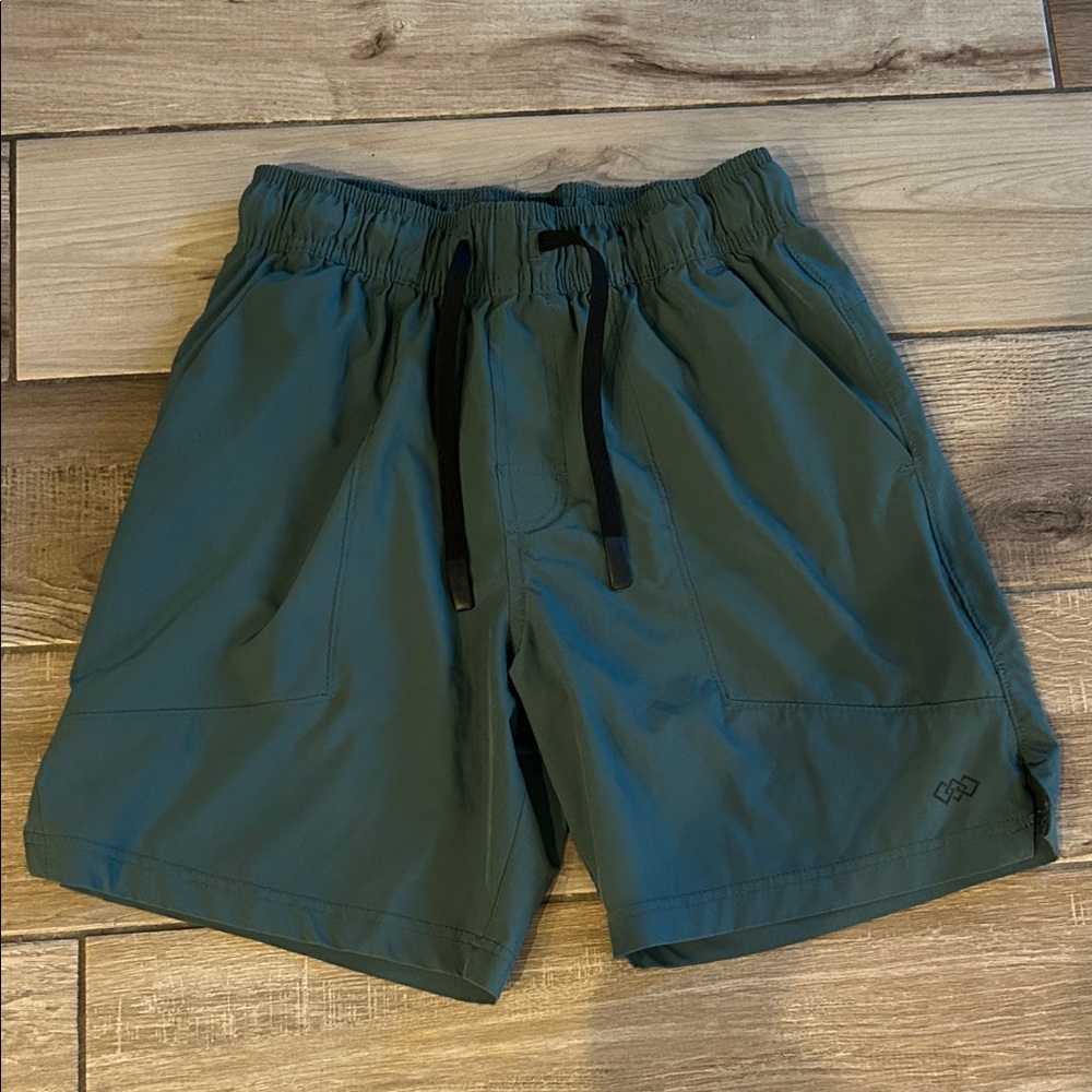 Legend Men's Green Shorts